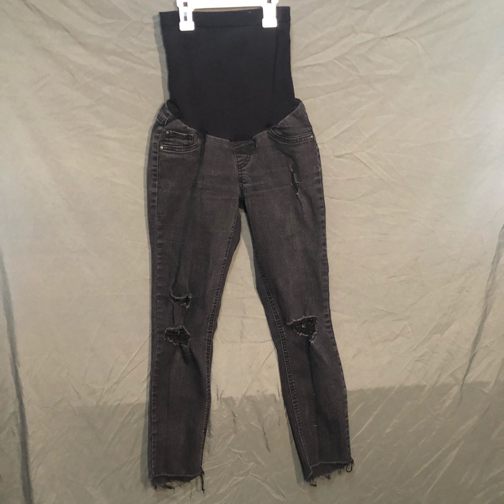 Black Capri Maternity Jeans